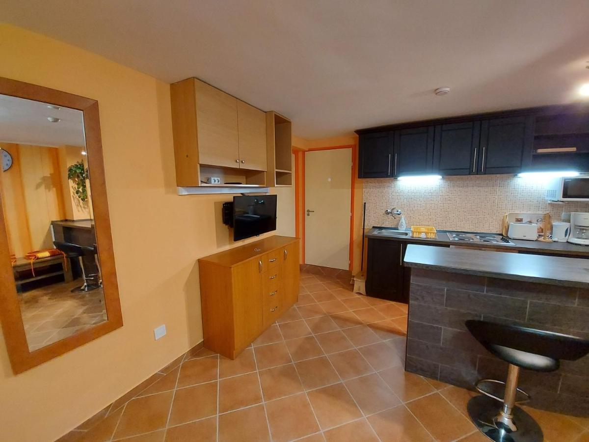 Nora Apartman Balatonlelle Exterior photo